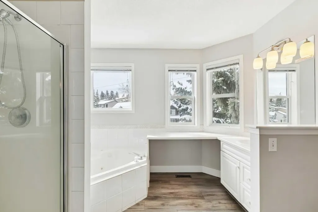 328 Prominence Heights SW Calgary AB T3H 2Z6