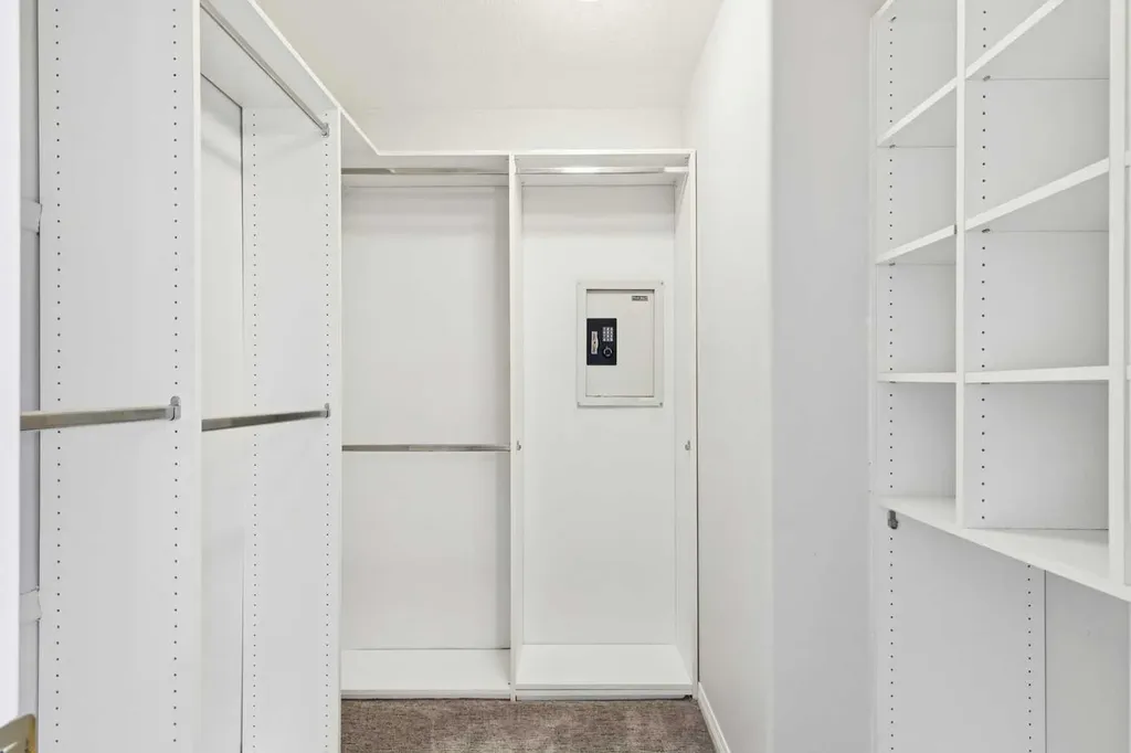 328 Prominence Heights SW Calgary AB T3H 2Z6