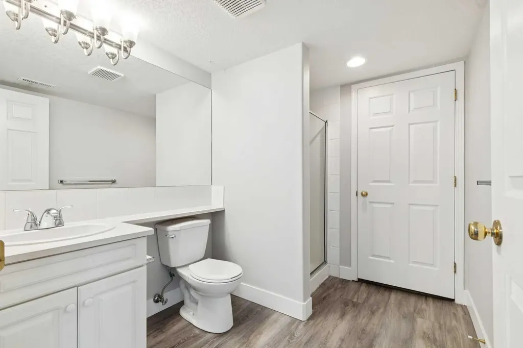 328 Prominence Heights SW Calgary AB T3H 2Z6
