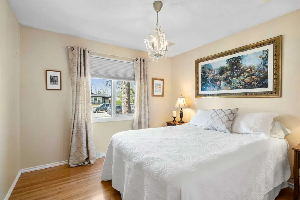 10220 Maple Grove Place SE Calgary AB T2J 1S6