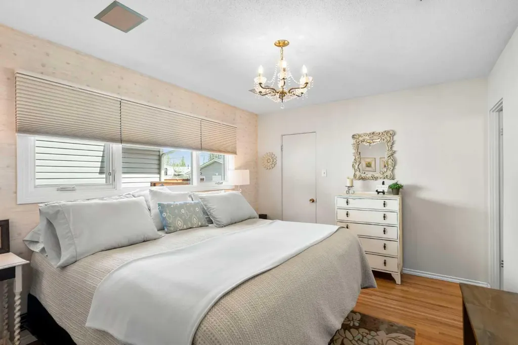 10220 Maple Grove Place SE Calgary AB T2J 1S6