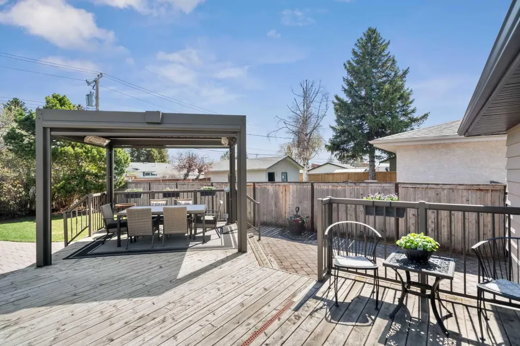 10220 Maple Grove Place SE Calgary AB T2J 1S6