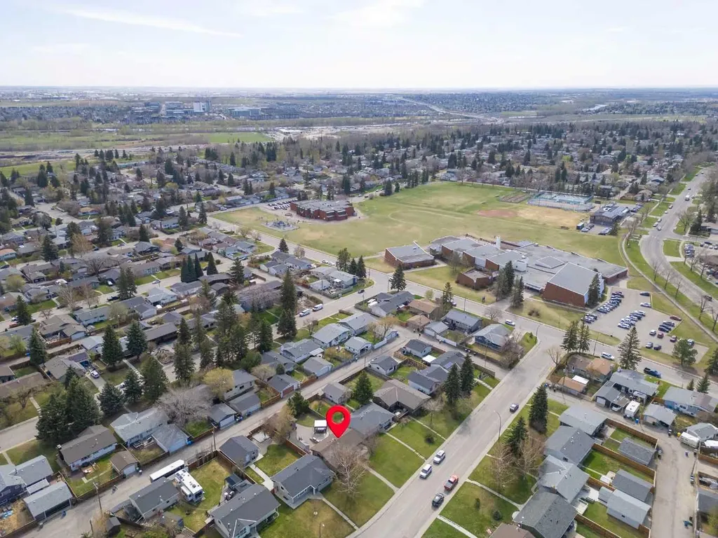 10220 Maple Grove Place SE Calgary AB T2J 1S6