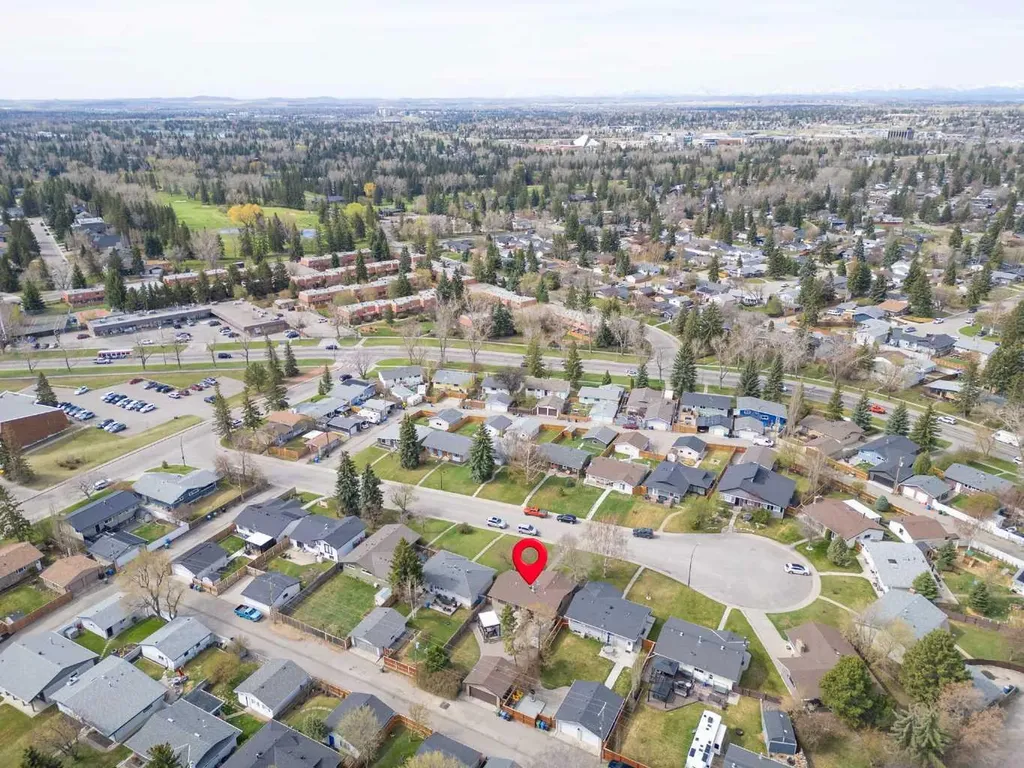 10220 Maple Grove Place SE Calgary AB T2J 1S6