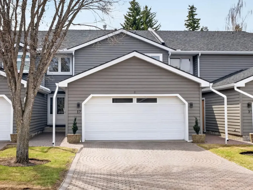 12 Wood Crescent SW Calgary AB T2W 4B4