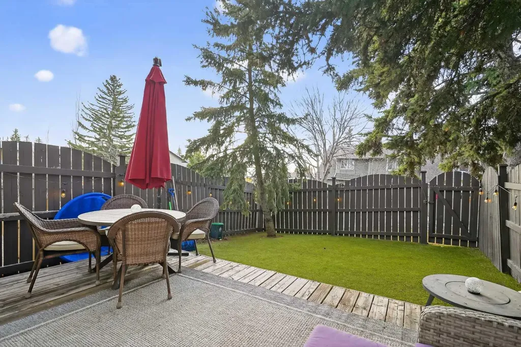 6503 Ranchview Drive NW Calgary AB T3G 1P2