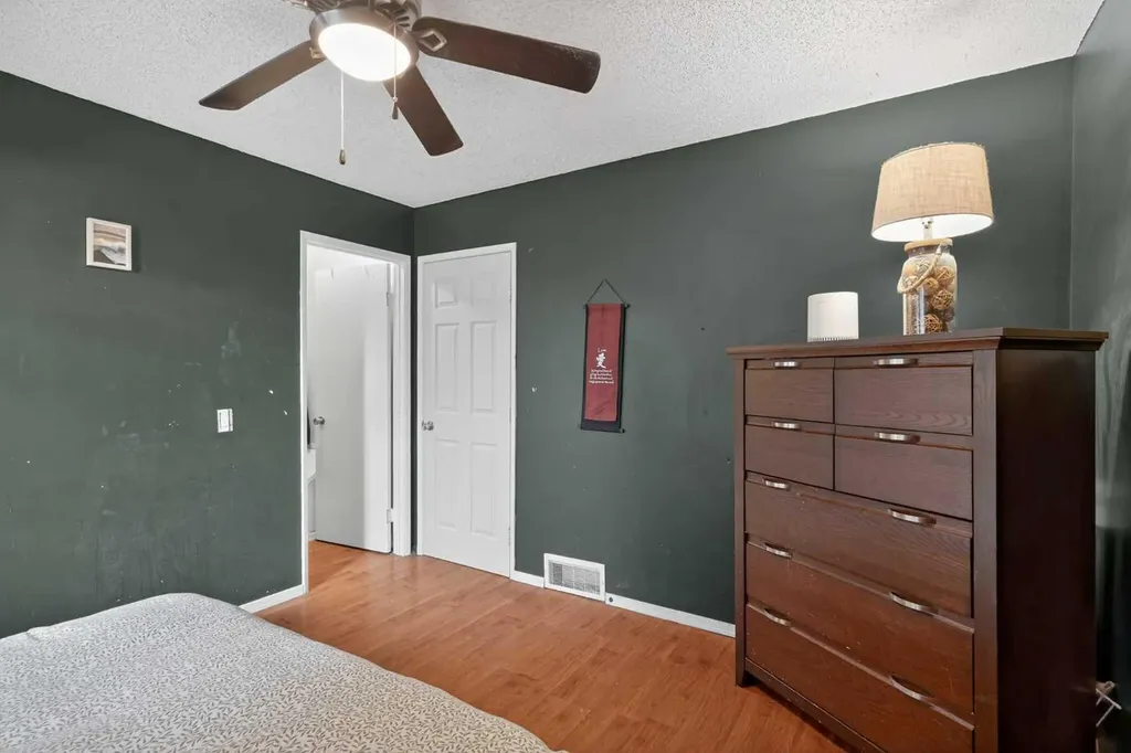 6503 Ranchview Drive NW Calgary AB T3G 1P2