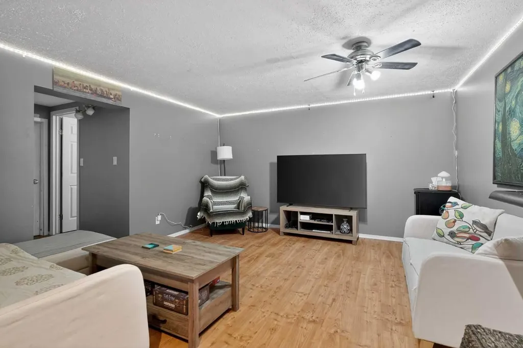 6503 Ranchview Drive NW Calgary AB T3G 1P2