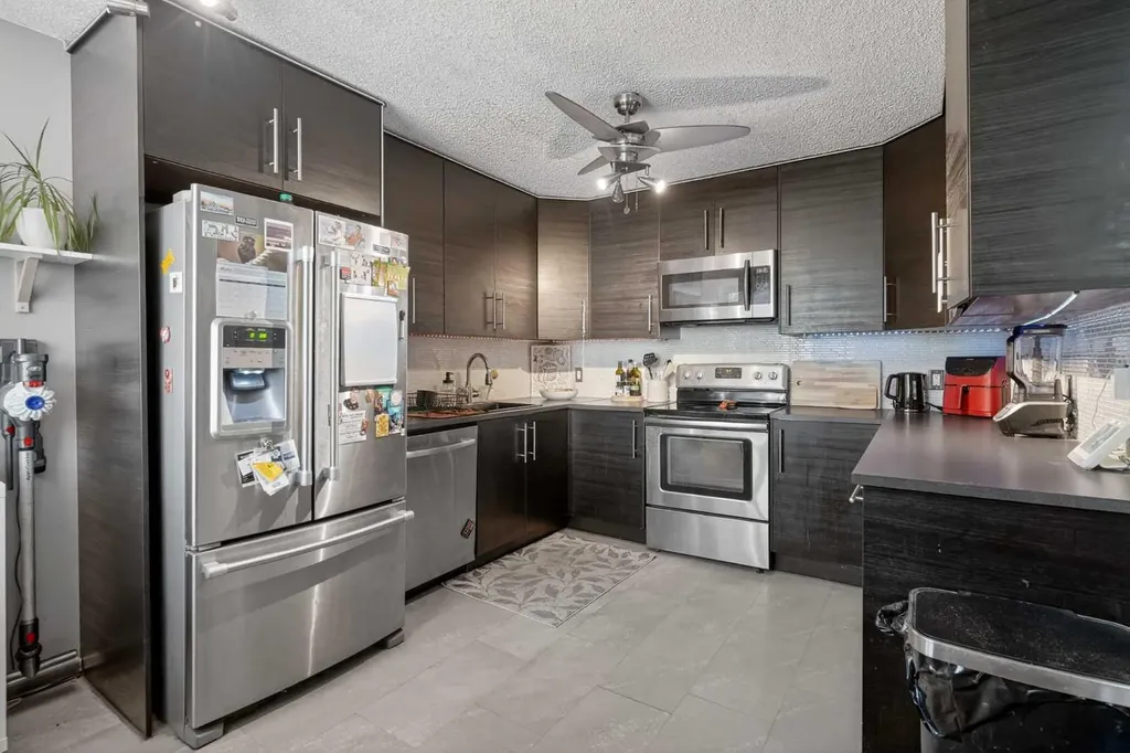 6503 Ranchview Drive NW Calgary AB T3G 1P2