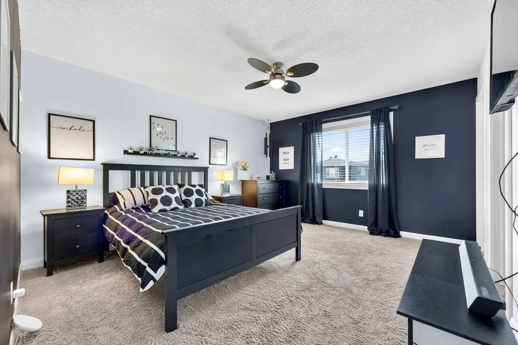 163 Ravenscroft Green SE Airdrie AB T4A 0H2