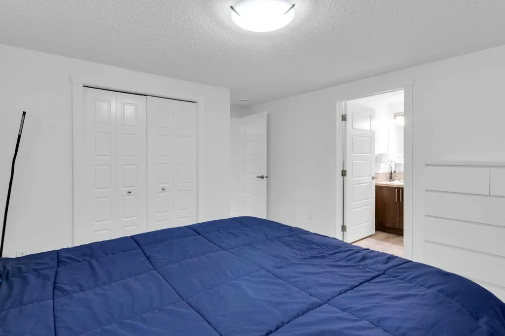 2400 Ravenswood View SE Airdrie AB T4A0V7