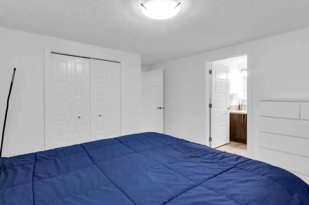 2400 Ravenswood View SE Airdrie AB T4A0V7