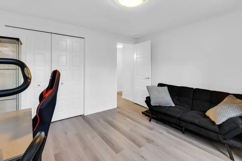 2400 Ravenswood View SE Airdrie AB T4A0V7