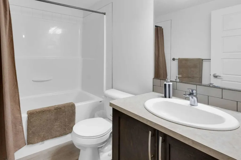 2400 Ravenswood View SE Airdrie AB T4A0V7
