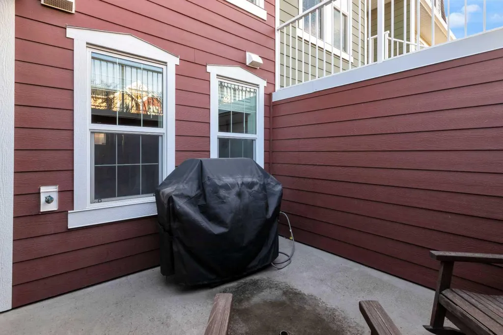2400 Ravenswood View SE Airdrie AB T4A0V7