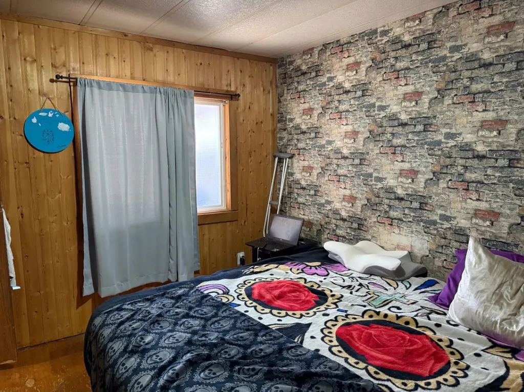 5202 56b Street Lloydminster AB T9V 1M6