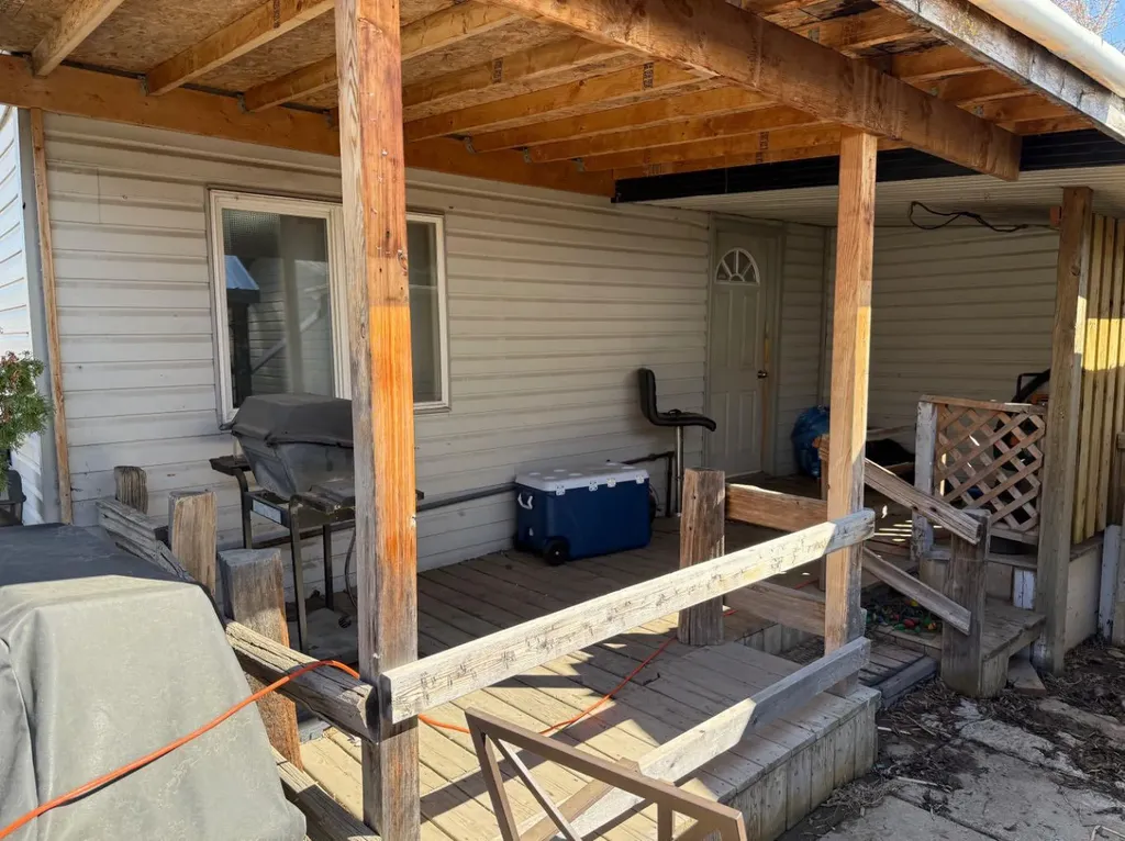 5202 56b Street Lloydminster AB T9V 1M6