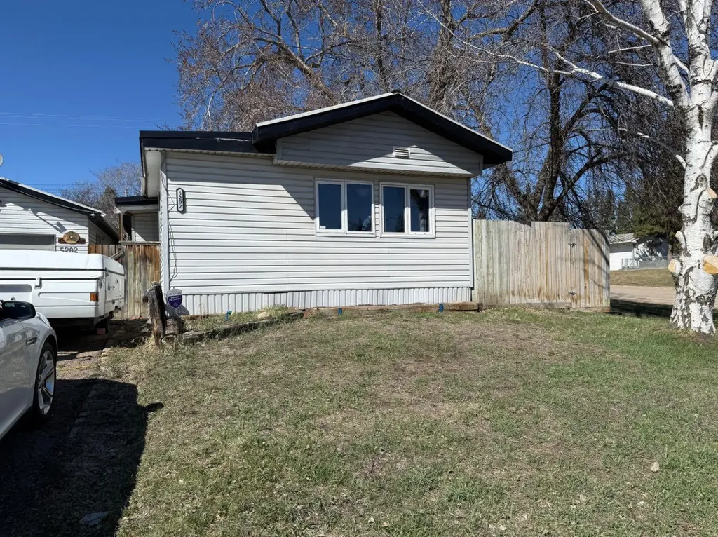 5202 56b Street Lloydminster AB T9V 1M6
