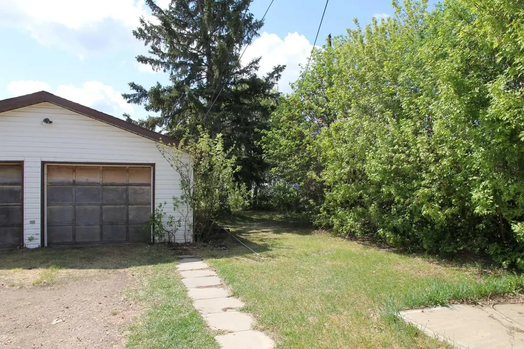 109 5 Avenue W Maidstone SK S0M 1M0