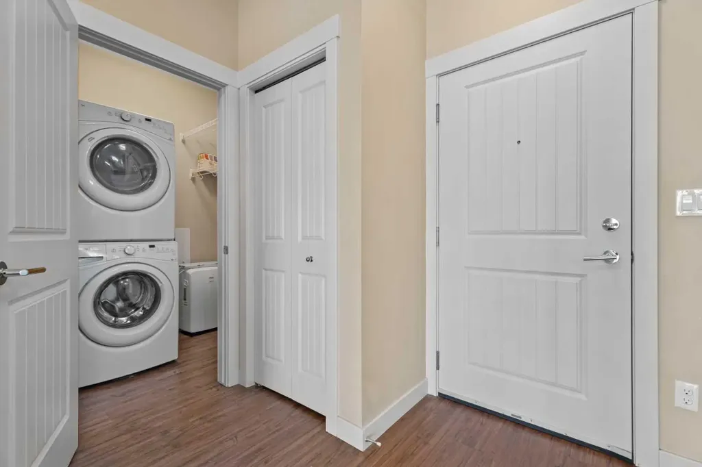 522 Cranford Drive SE Calgary AB T3M 2L7
