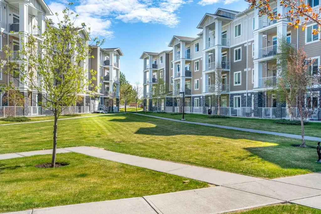522 Cranford Drive SE Calgary AB T3M 2L7
