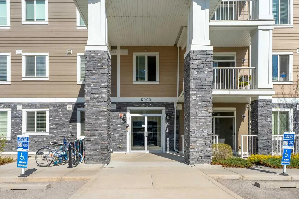 522 Cranford Drive SE Calgary AB T3M 2L7