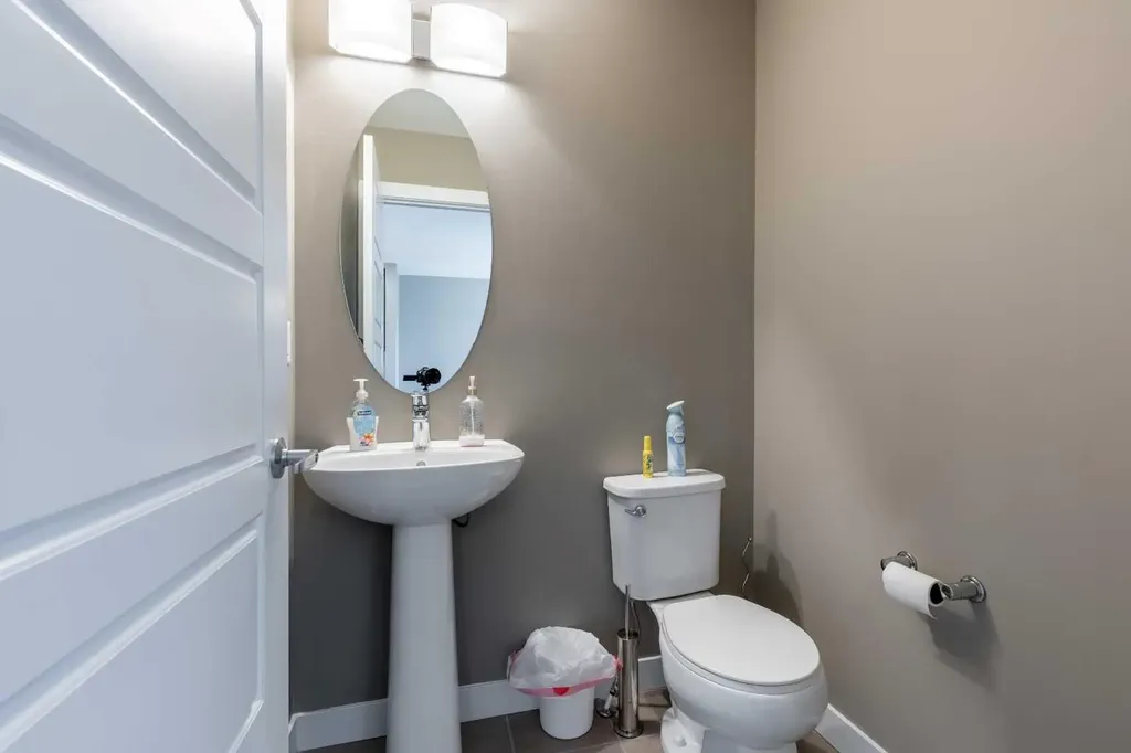 326 Coalbanks Boulevard W Lethbridge AB T1J 4V4