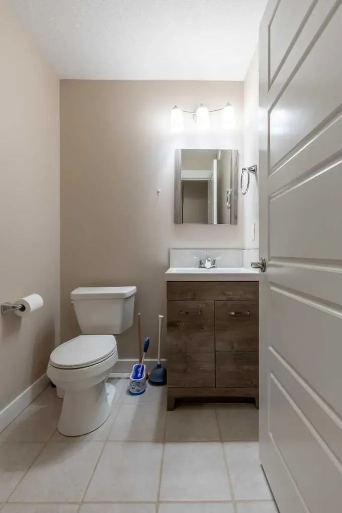 326 Coalbanks Boulevard W Lethbridge AB T1J 4V4