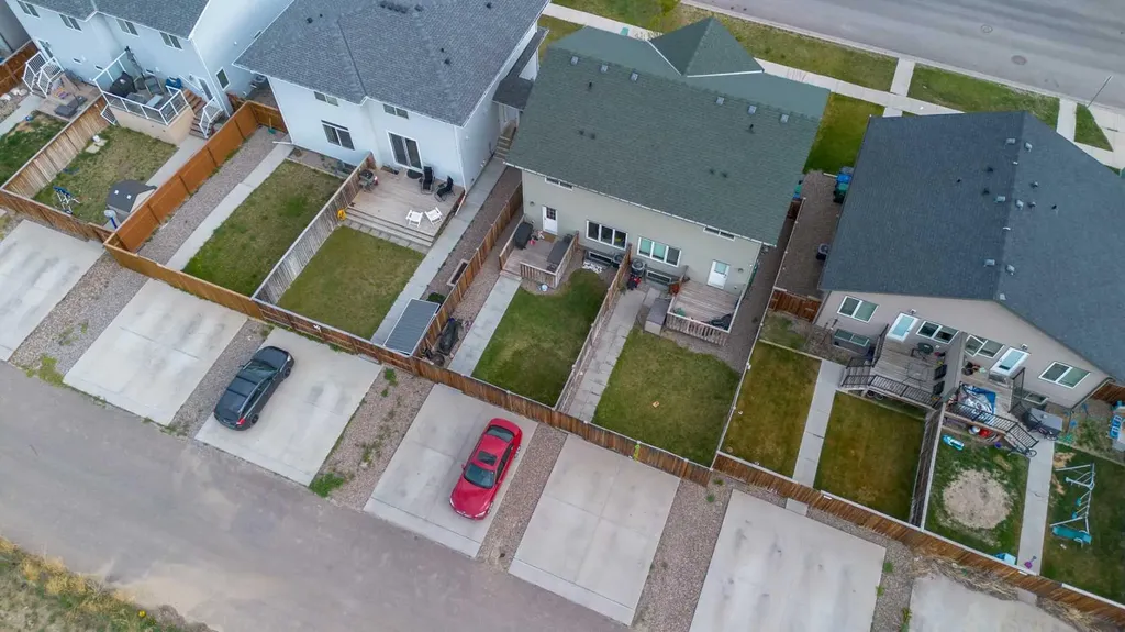 326 Coalbanks Boulevard W Lethbridge AB T1J 4V4