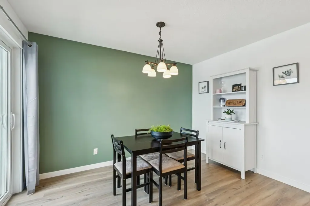 231 Kingsbridge Road SE Airdrie AB T4A 0M4