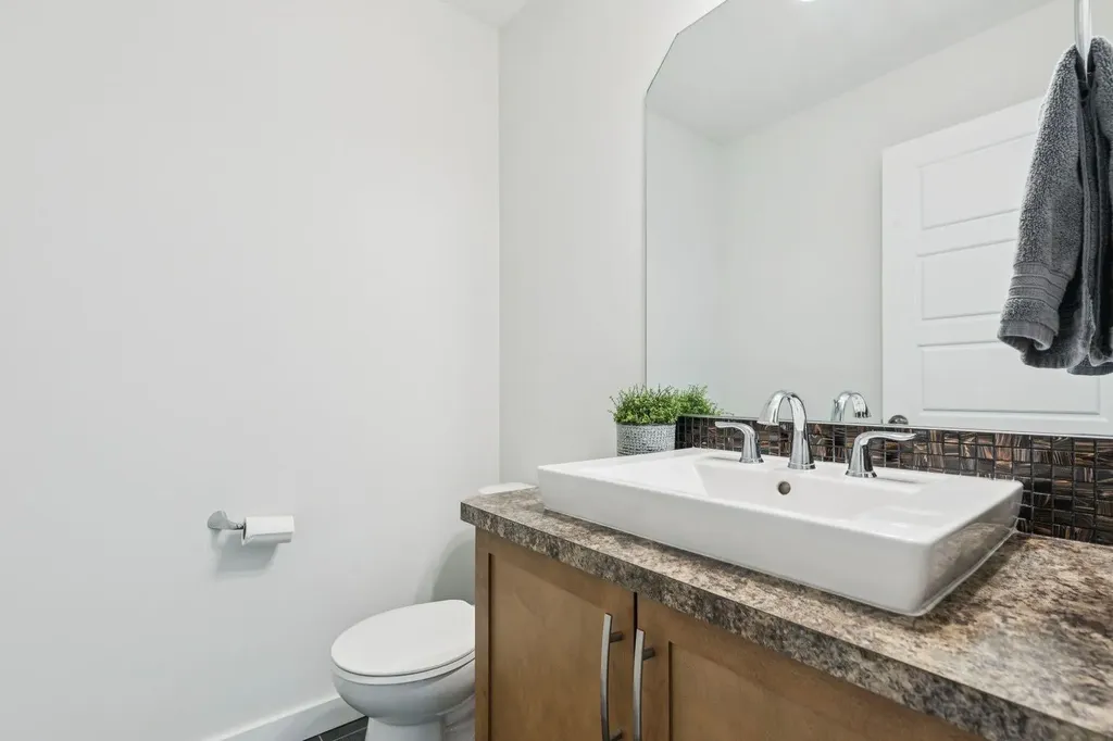 231 Kingsbridge Road SE Airdrie AB T4A 0M4
