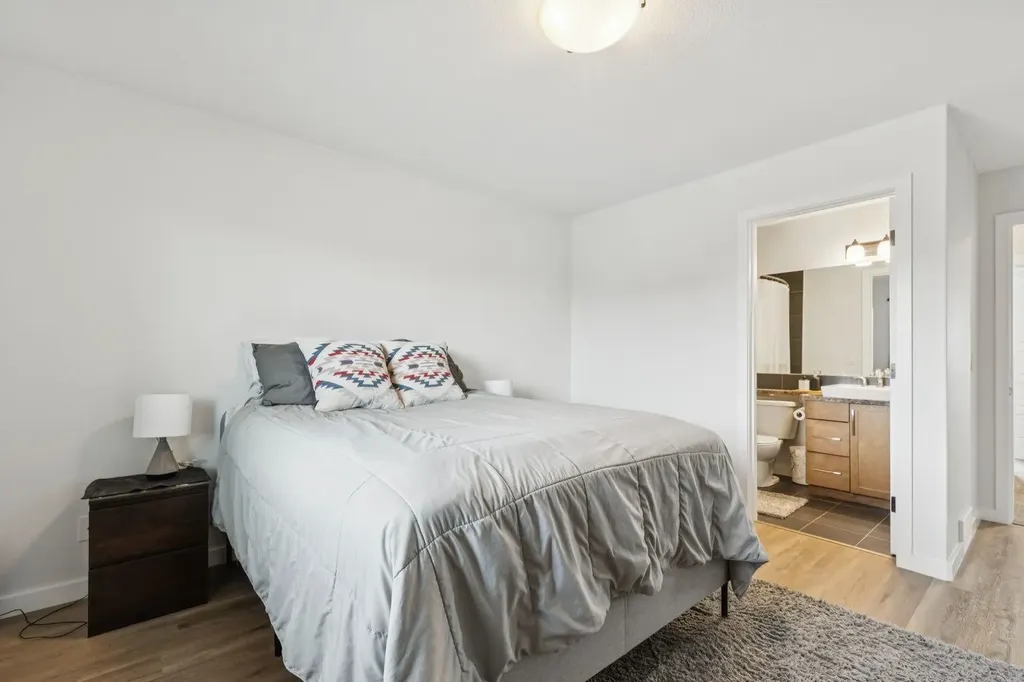 231 Kingsbridge Road SE Airdrie AB T4A 0M4