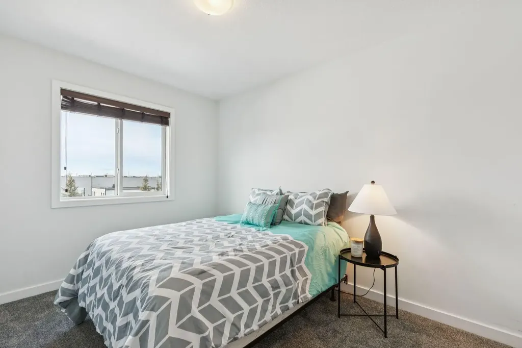 231 Kingsbridge Road SE Airdrie AB T4A 0M4