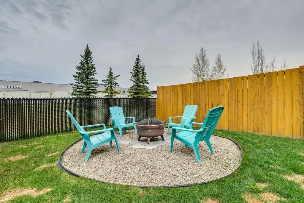 231 Kingsbridge Road SE Airdrie AB T4A 0M4
