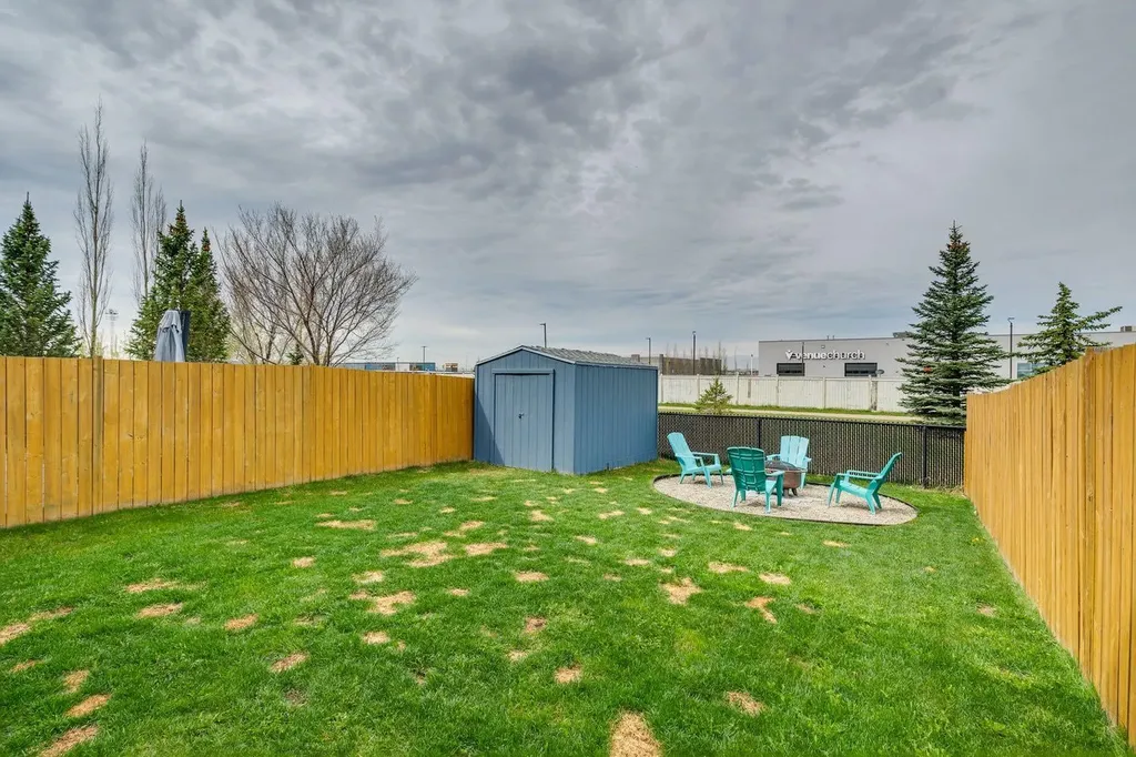 231 Kingsbridge Road SE Airdrie AB T4A 0M4