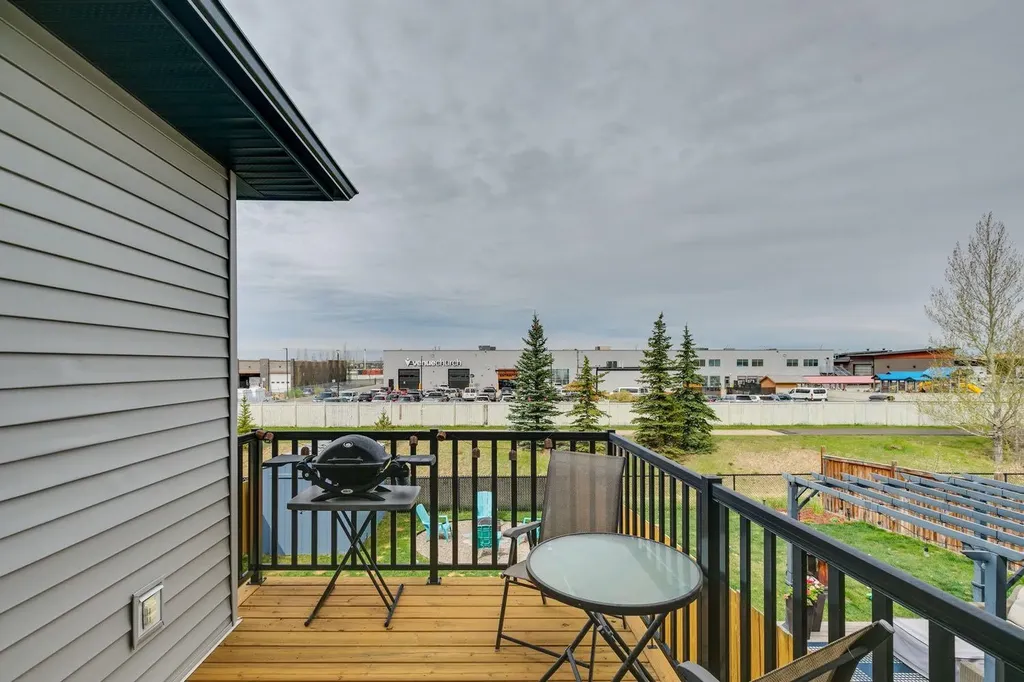 231 Kingsbridge Road SE Airdrie AB T4A 0M4