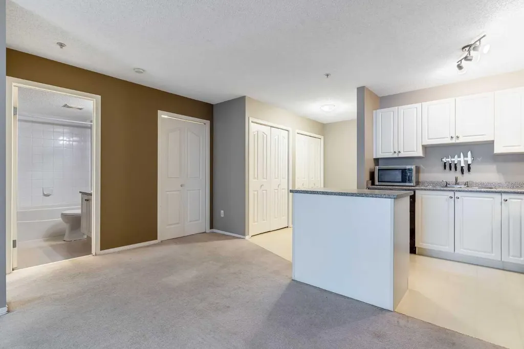 4000 Citadel Meadow Point NW Calgary AB T3G 5N5