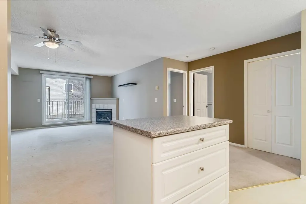4000 Citadel Meadow Point NW Calgary AB T3G 5N5