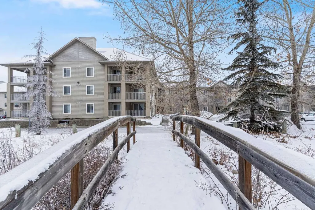 4000 Citadel Meadow Point NW Calgary AB T3G 5N5