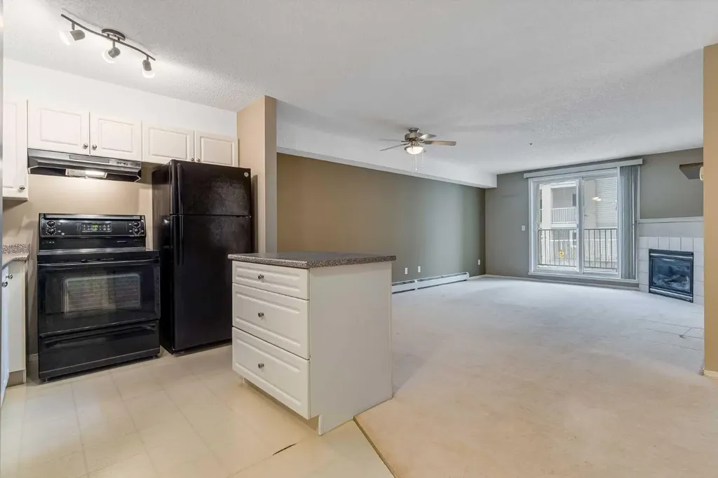 4000 Citadel Meadow Point NW Calgary AB T3G 5N5