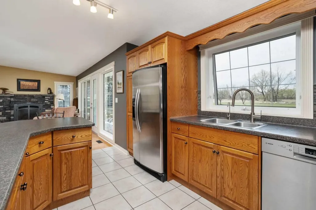 46275 Range Road 211 Rural Camrose County AB T4V 1X8