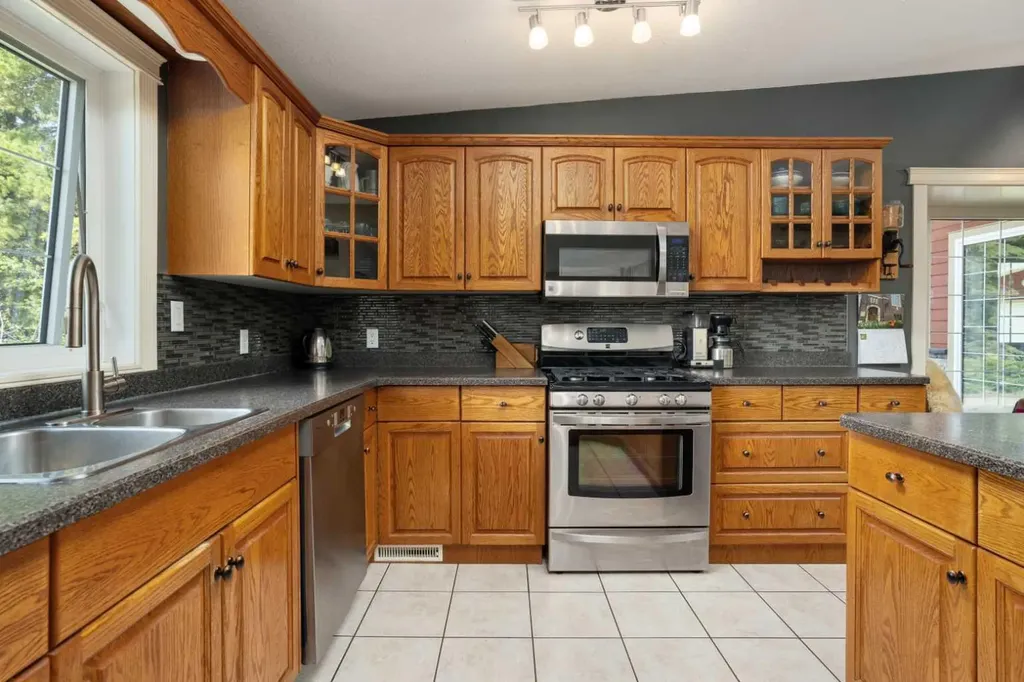 46275 Range Road 211 Rural Camrose County AB T4V 1X8