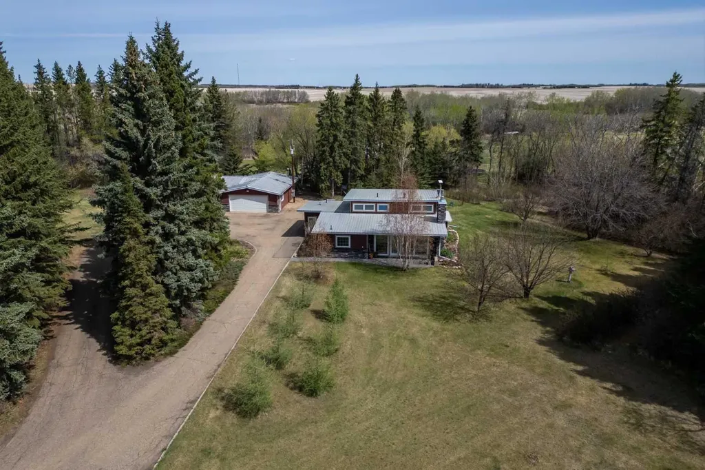 46275 Range Road 211 Rural Camrose County AB T4V 1X8