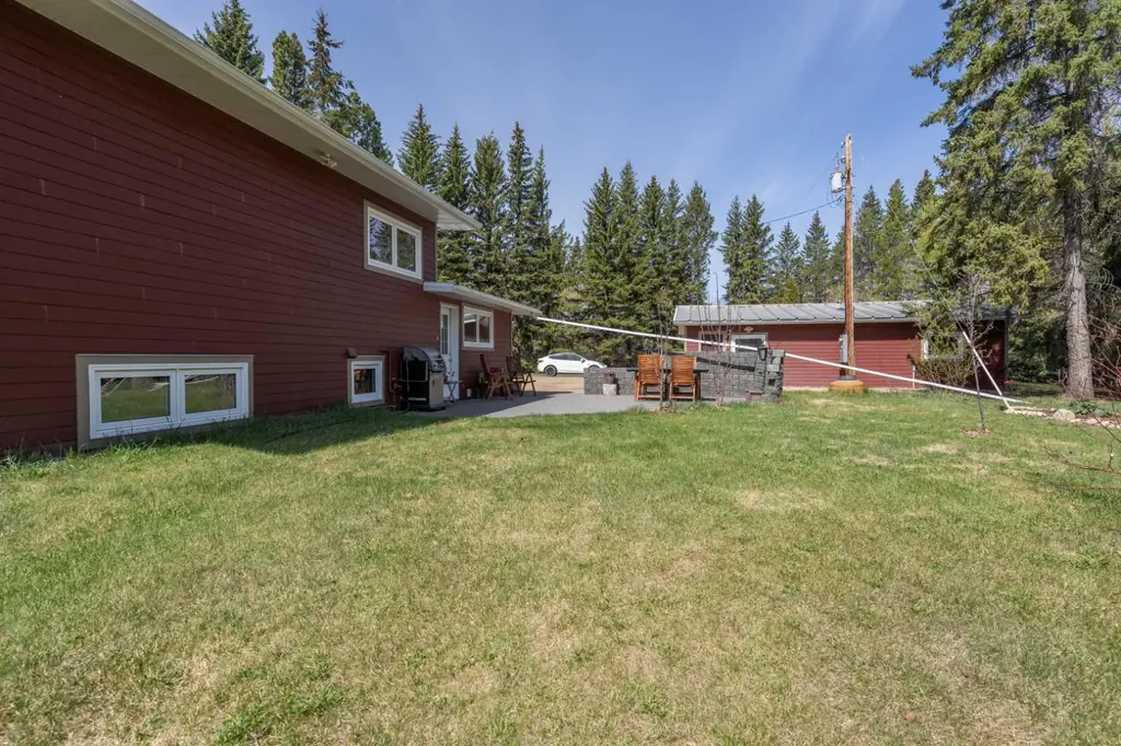 46275 Range Road 211 Rural Camrose County AB T4V 1X8