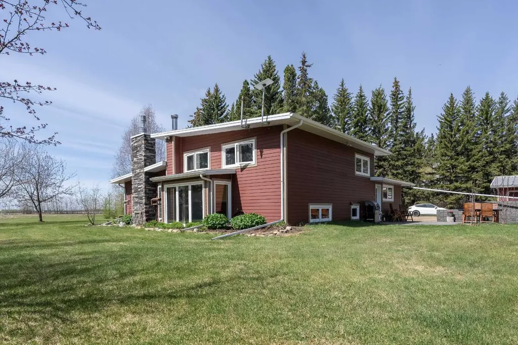46275 Range Road 211 Rural Camrose County AB T4V 1X8
