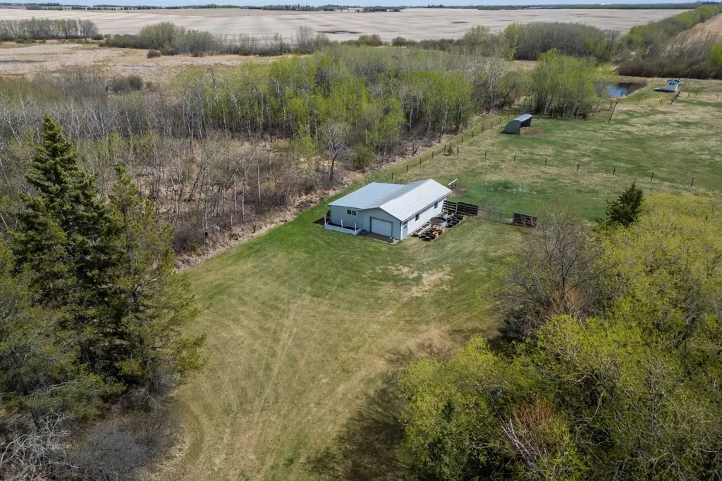 46275 Range Road 211 Rural Camrose County AB T4V 1X8