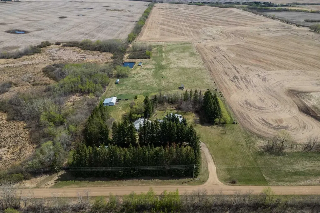 46275 Range Road 211 Rural Camrose County AB T4V 1X8