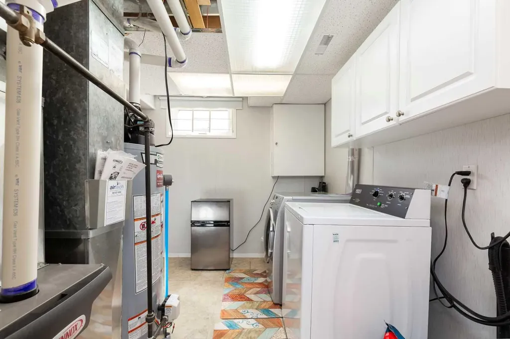 52 Trent Road W Lethbridge AB T1K 4N3