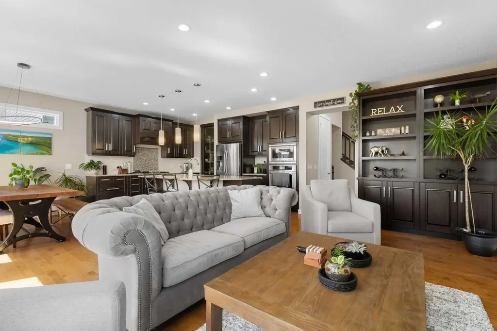 106 Cranarch Landing SE Calgary AB T3M 0Z7