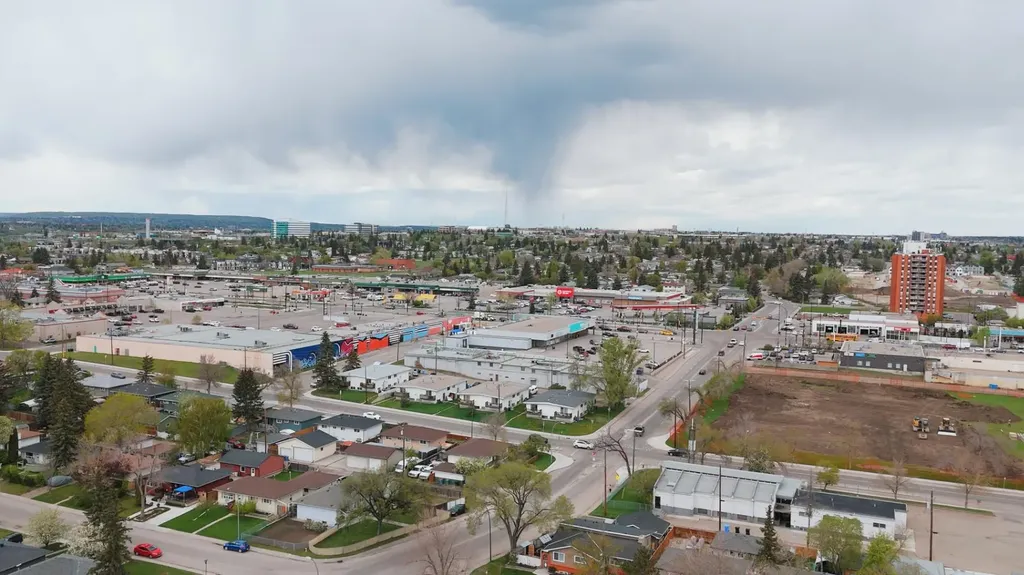 3240 Dovercliffe Road SE Calgary AB T2B 1W2